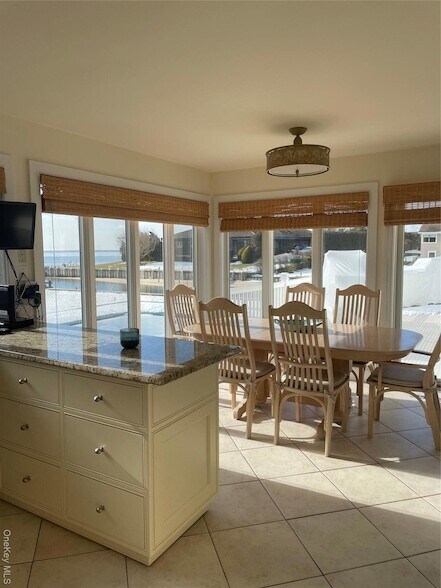 Building Photo - 45 Romana Dr