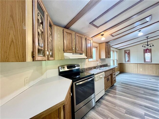 Building Photo - 535 Swihart Rd