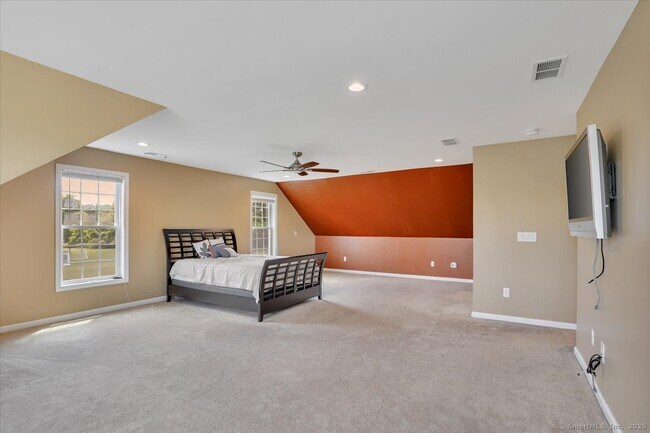 Building Photo - 188 Saddle Hill Dr