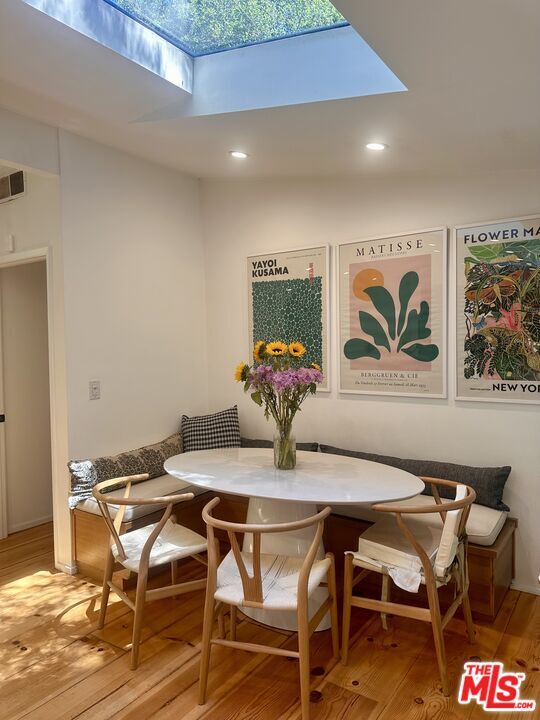 Building Photo - 8350 Lookout Mountain Ave