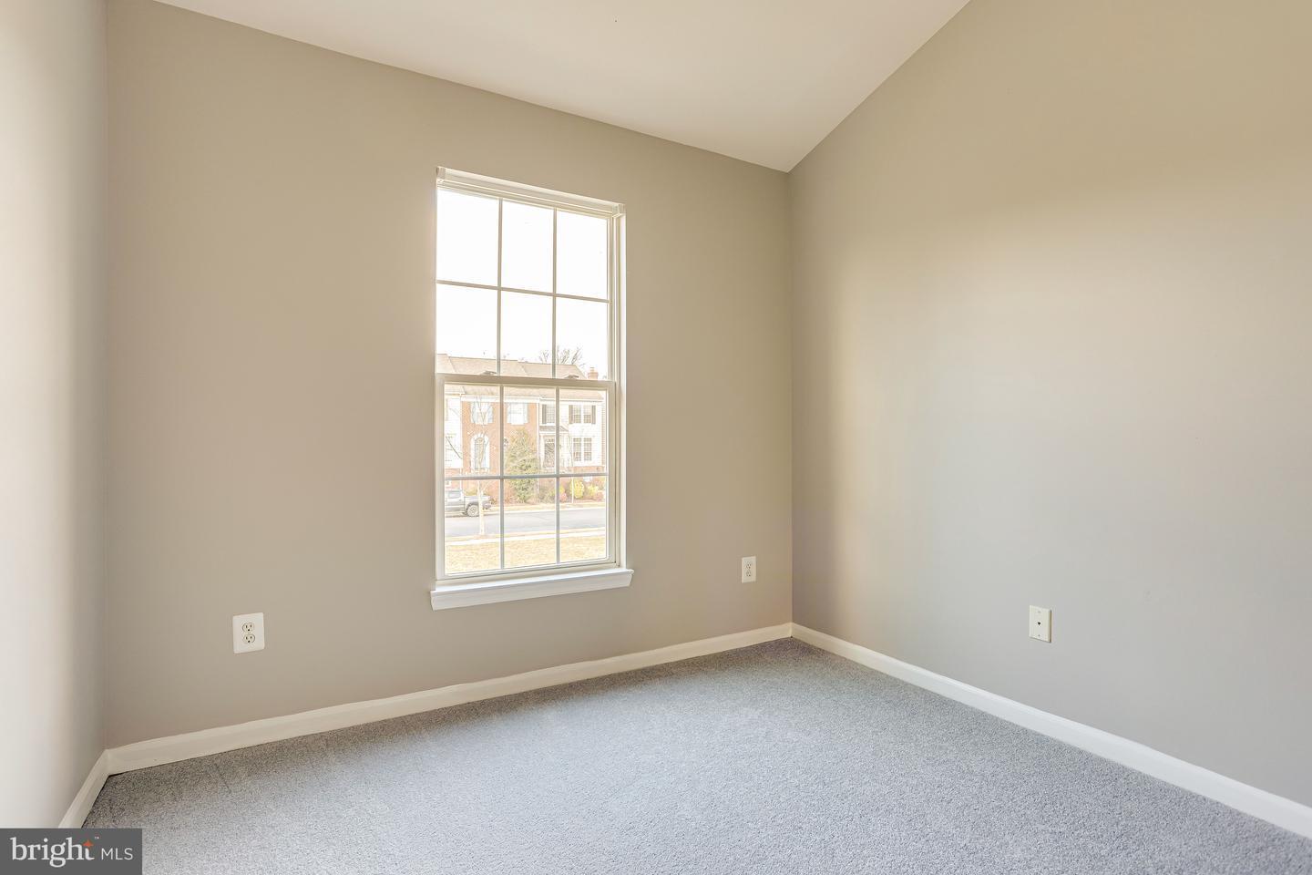 Building Photo - 20366 Hartwell St