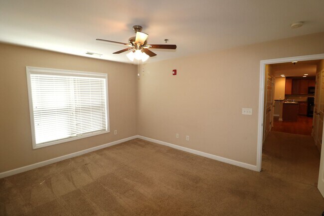 Building Photo - 4762 Tatton Park Dr