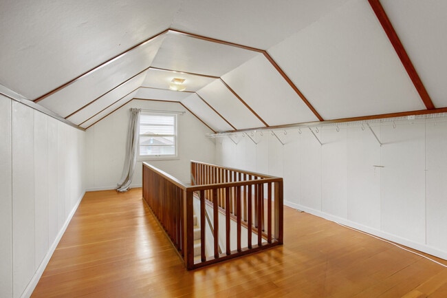 Building Photo - 3406 SE 64th Ave