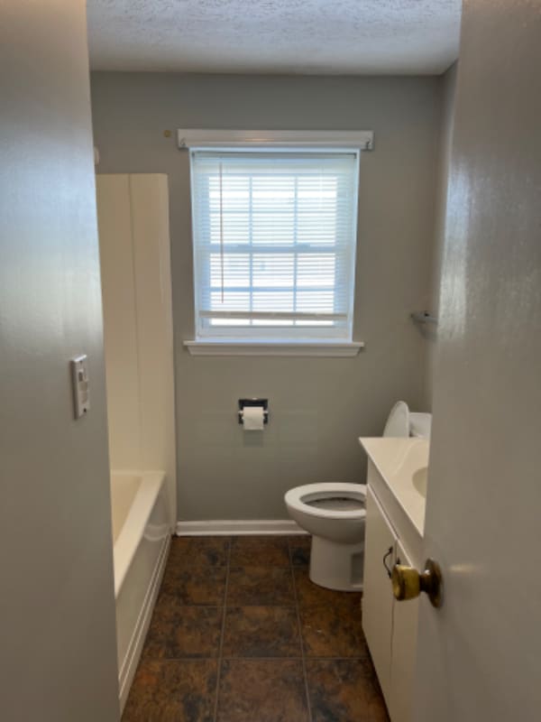Building Photo - 1214 Golf St