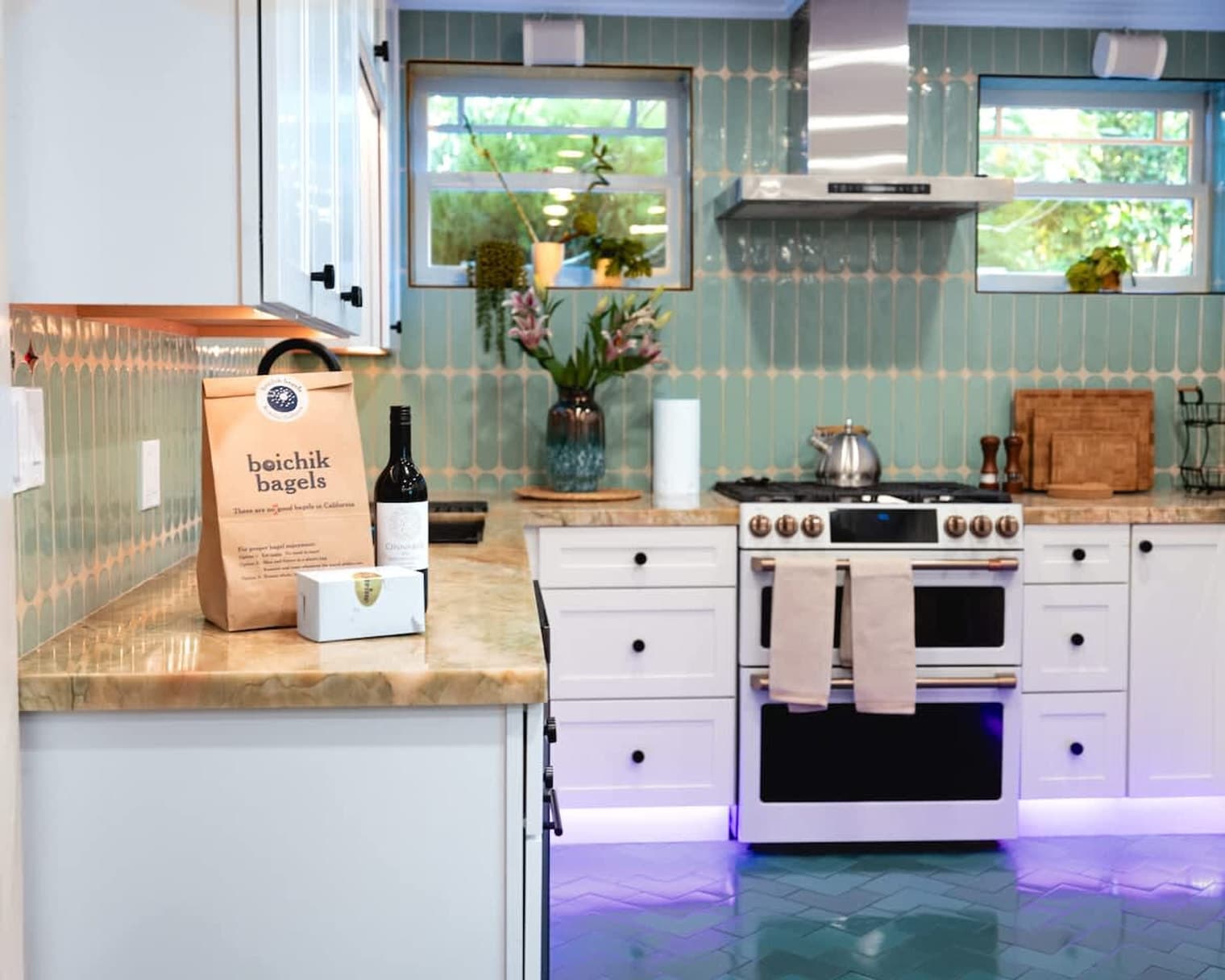 Building Photo - 3148 College Ave