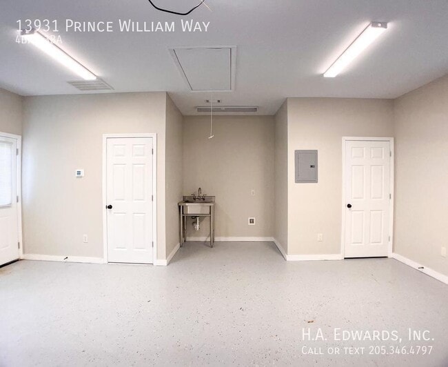 Building Photo - 13931 Prince William Way