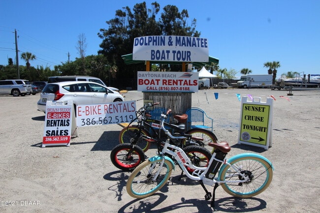 Building Photo - 1 Oceans W Blvd