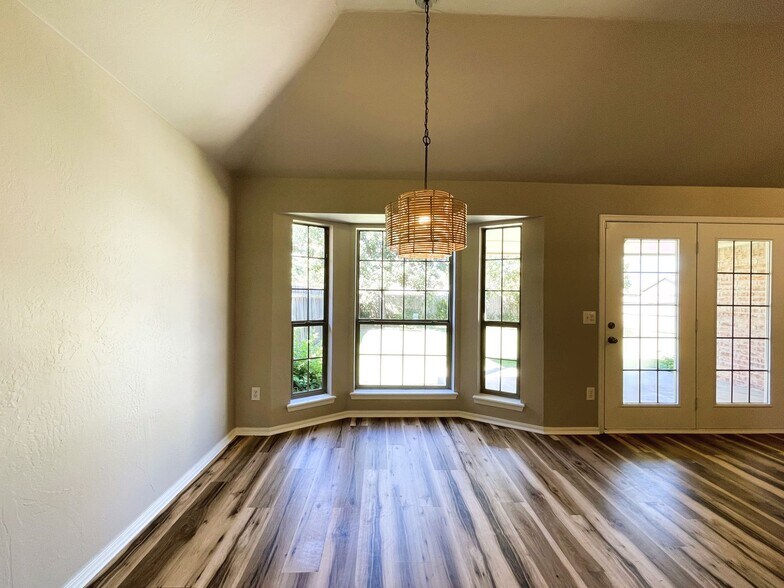 Building Photo - 1221 NW 138th St