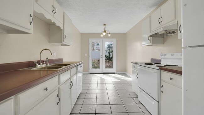 Building Photo - 1452 Middleborough Ct