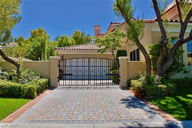 Building Photo - 12047 Oakland Hills Dr