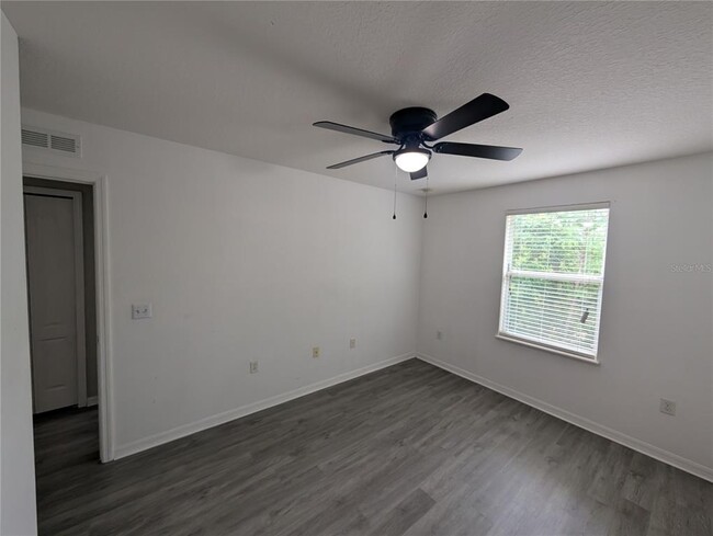 Building Photo - 4547 Ashburn Square Dr