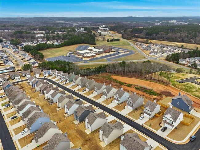 Building Photo - 334 Melody Ln