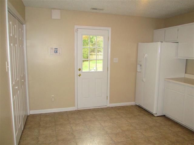 Building Photo - 895 W Pueblo Dr