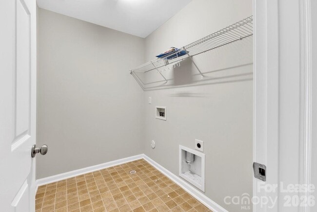 Building Photo - 10350 Stineway Ct