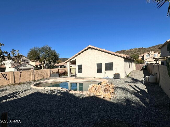 Building Photo - 25412 N 40th Ln