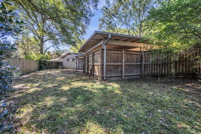 Building Photo - 1130 Wheaton St