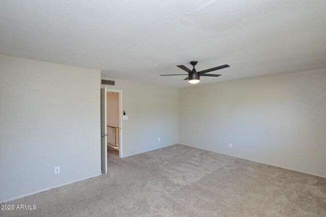 Building Photo - 4028 N Granite Reef Rd