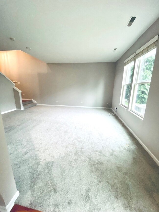Building Photo - 337 Devoe Dr