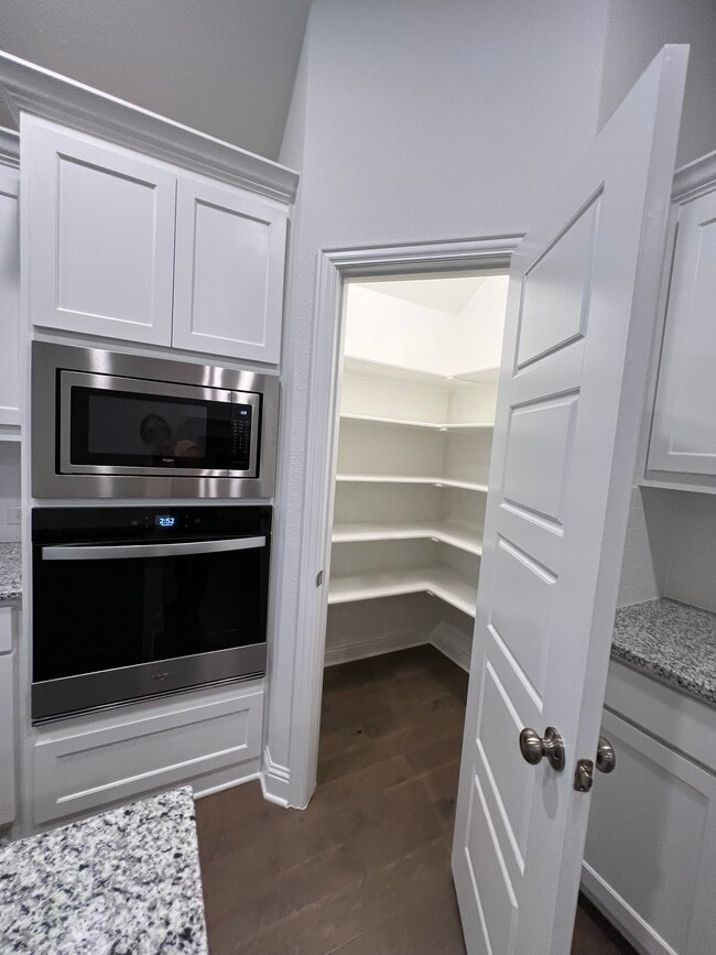 Building Photo - 4428 Mill Falls Dr