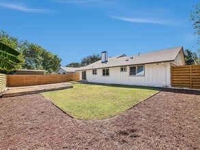 Building Photo - 1202 Woodfield Dr