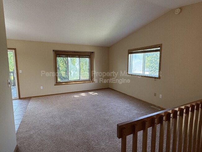 Building Photo - 3502 28th St SW