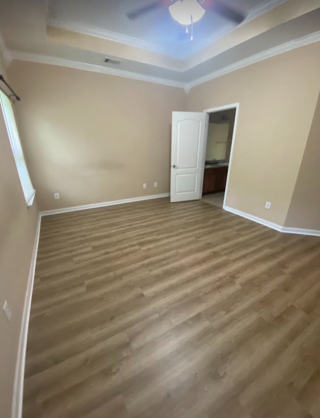 Building Photo - 250 Oxmoor Pl