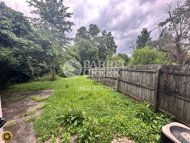 Building Photo - 308 Bond St