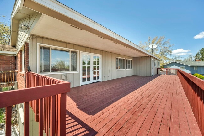 Building Photo - 3197 Susileen Dr