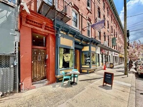 Building Photo - 364 Grove St