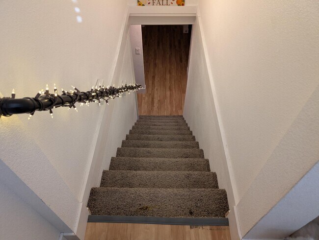 Building Photo - 1045 Washington St