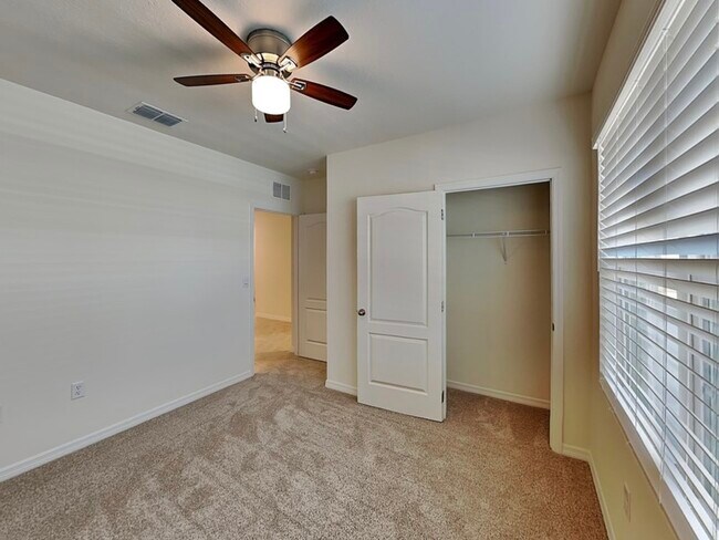 Building Photo - 1004 Brooklet Dr