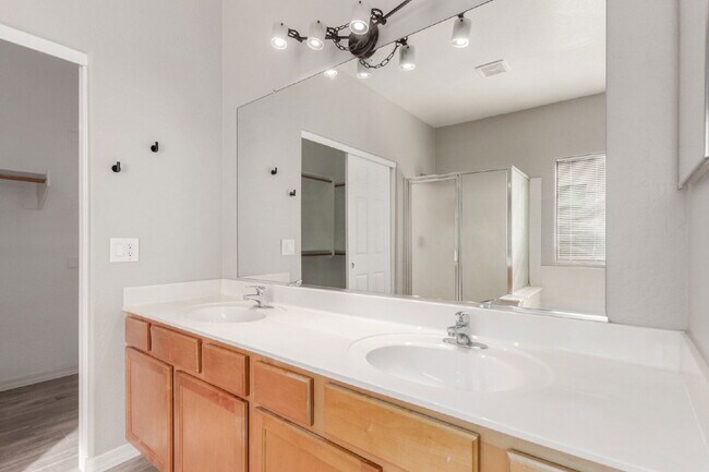 Building Photo - 17067 W Young St