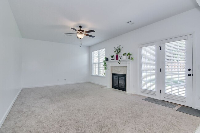 Building Photo - Minutes from Fort Gordon