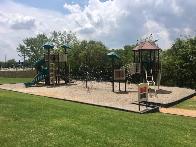 Building Photo - 11482 Misty Ridge Dr