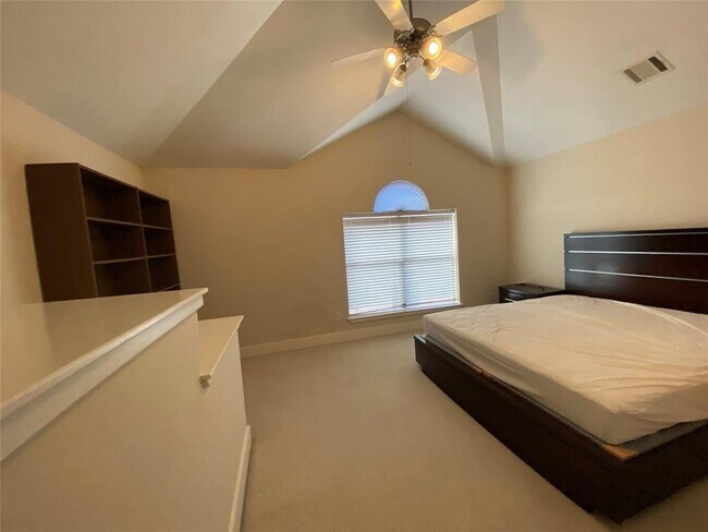 Building Photo - 3501 Link Valley Dr.