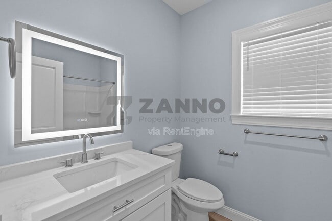 Building Photo - 24 Vernon Ave