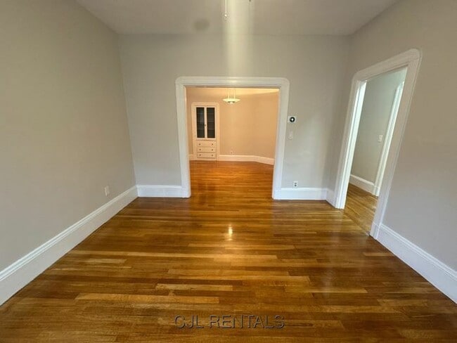 Building Photo - 145 Albion St