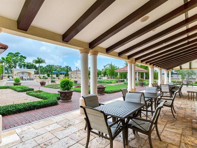 Building Photo - 4201 Bayshore Blvd