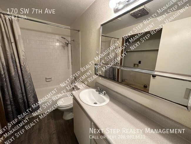 Building Photo - 170 SW 7th Ave