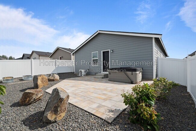 Building Photo - 4462 Vel Vw Ct