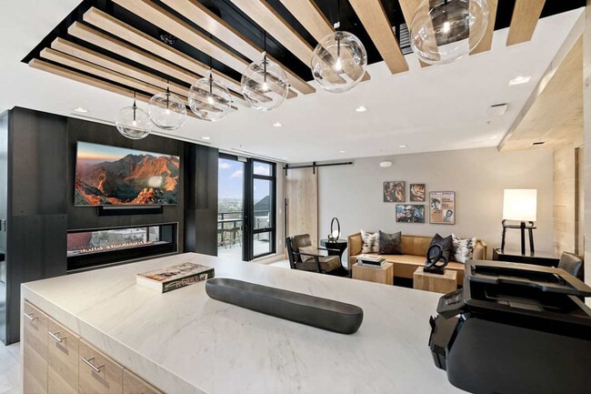 Building Photo - 1924 8th St NW