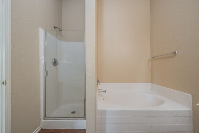 Building Photo - Spacious single story in Parks of Deer Creek