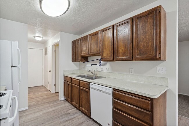 Building Photo - 281 Pheasantbrook Dr