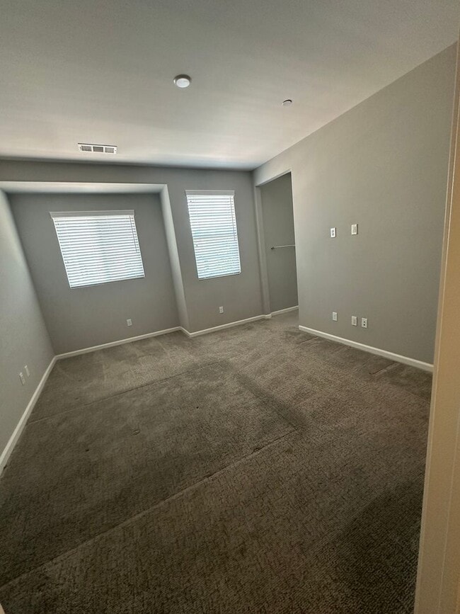 Building Photo - Upgraded 3 Bedroom Condo in South Temecula