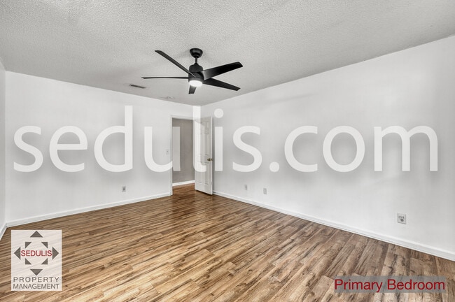 Building Photo - 6634 Bent Creek Dr