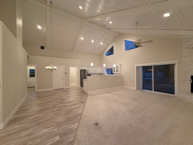 Building Photo - Dual Primary Suite's. 2 Bedroom / 2.5 Bathroom Single Level Home in NE Bend - PENDING APPLICATION