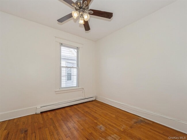 Building Photo - 236 Mansion St