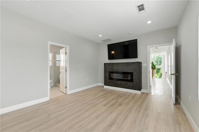 Building Photo - 1470 Norris Pl NW