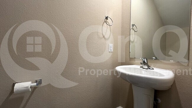 Building Photo - 274 Moonstone Way