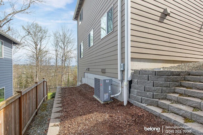 Building Photo - 12010 27th Ct S